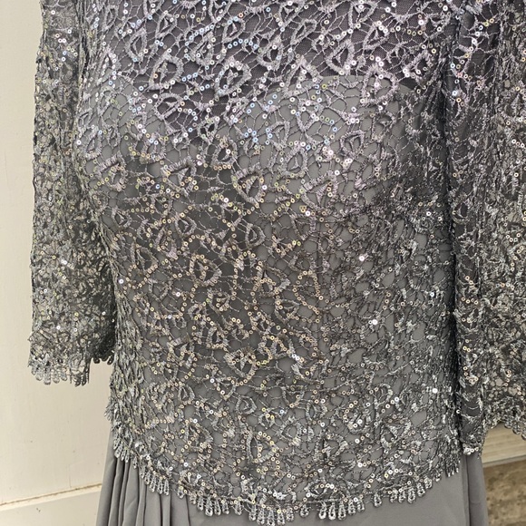 JJ House mother of the bride silver lace and glitter dress New with Tags size 12 - Picture 7 of 7